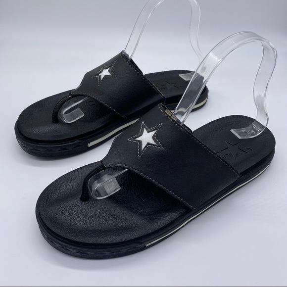 converse thong shoes